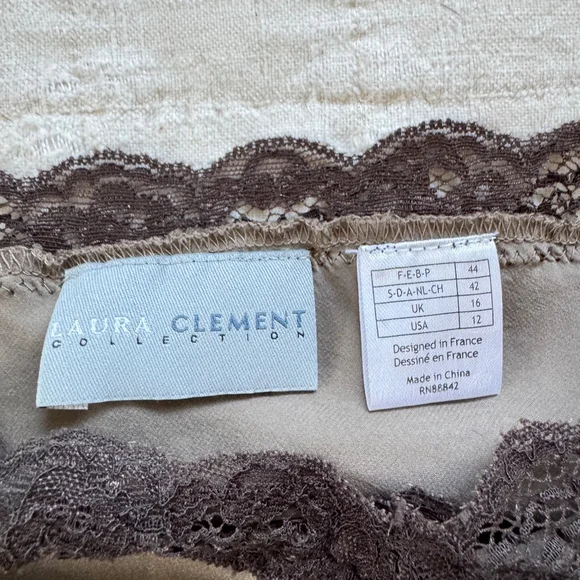 Laura Clement Silk Tank Top • Size: 12 - Picture 6 of 10